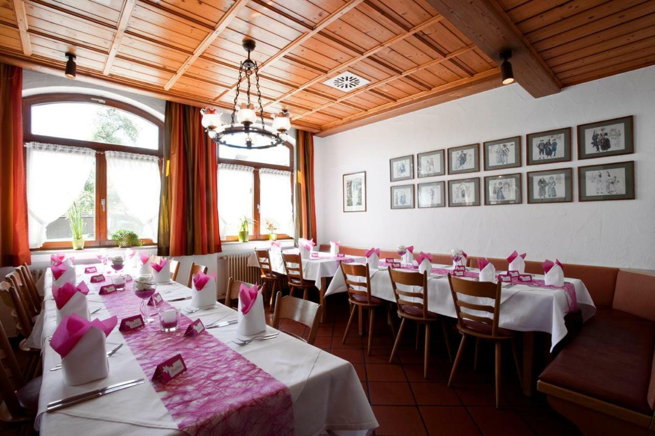 Hotel-Gasthof Roessle อูล์ม ภายนอก รูปภาพ
